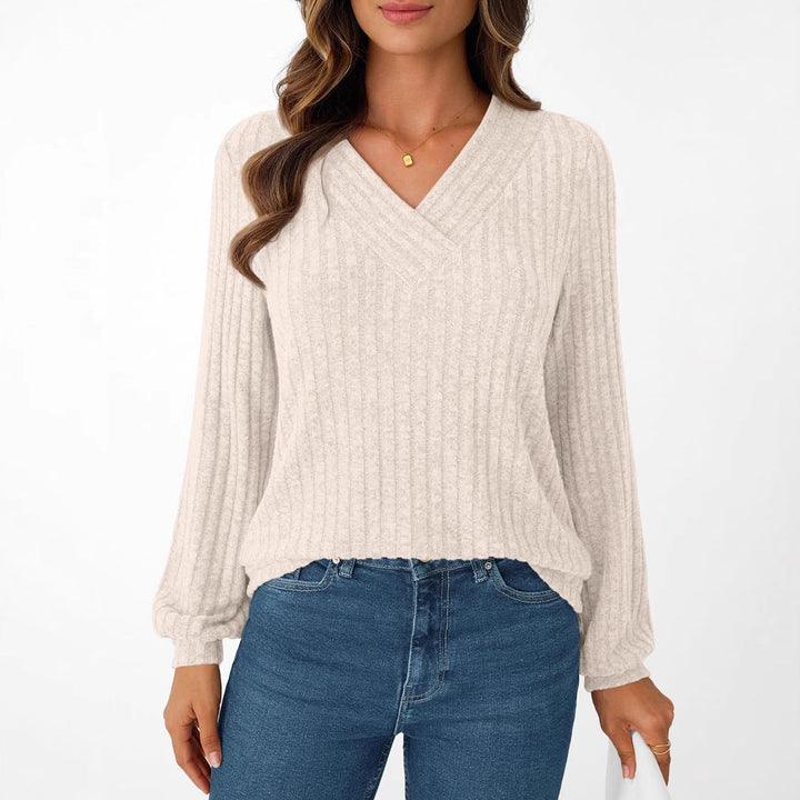 Sorvienne Relaxed Ribbed V Neck Jumper in Cream