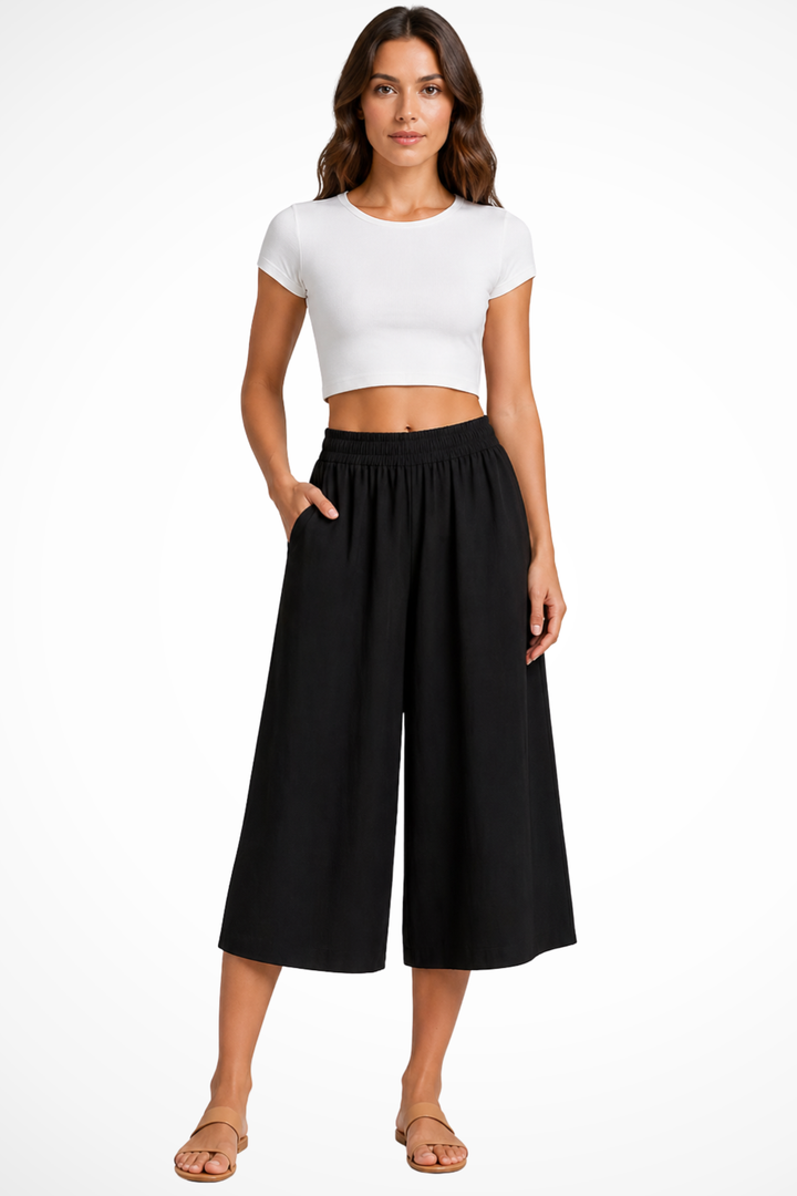 Sorvienne Women's Wide Leg Cropped Trousers in Black
