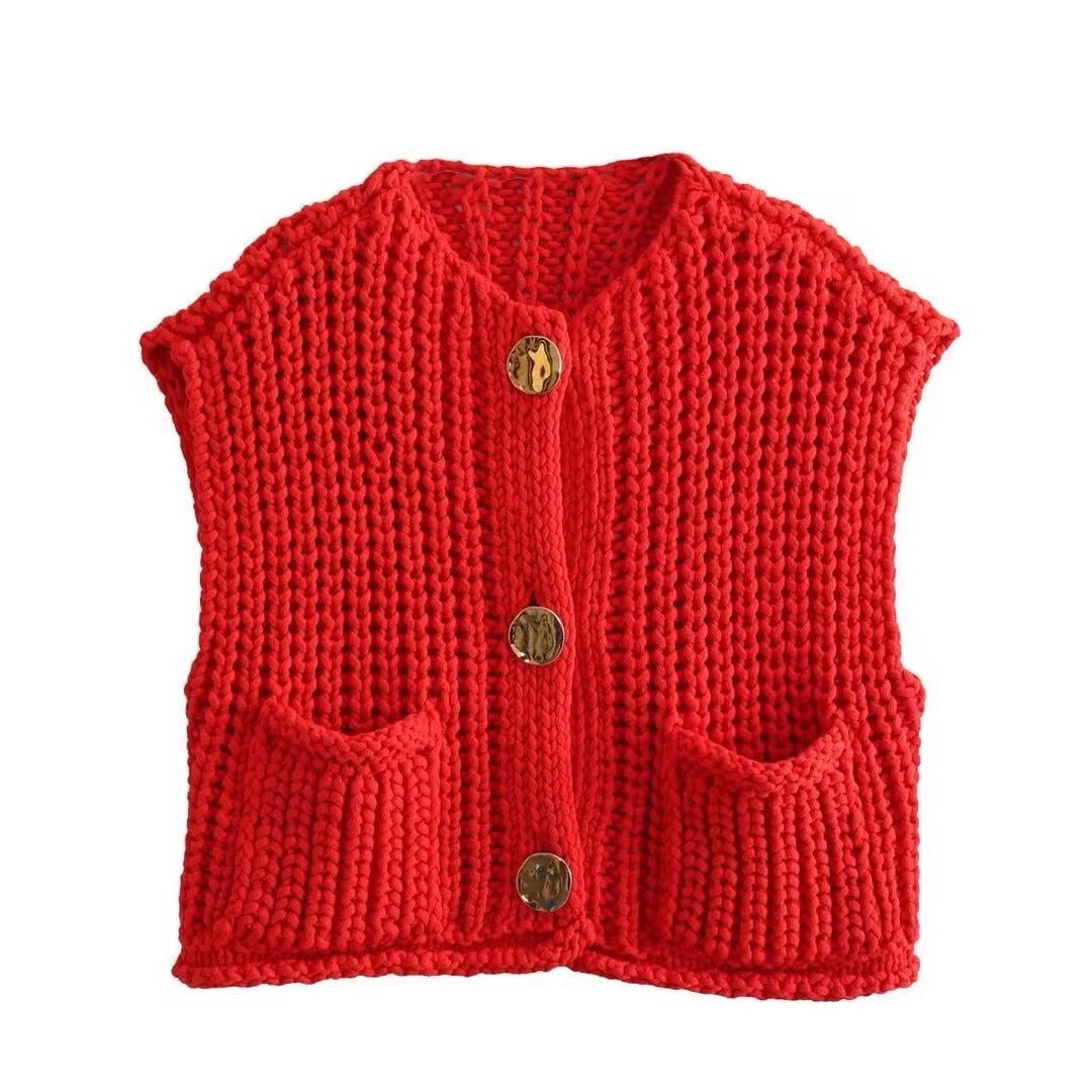 Sorvienne Relaxed Chunky Knitted Waistcoat in Red