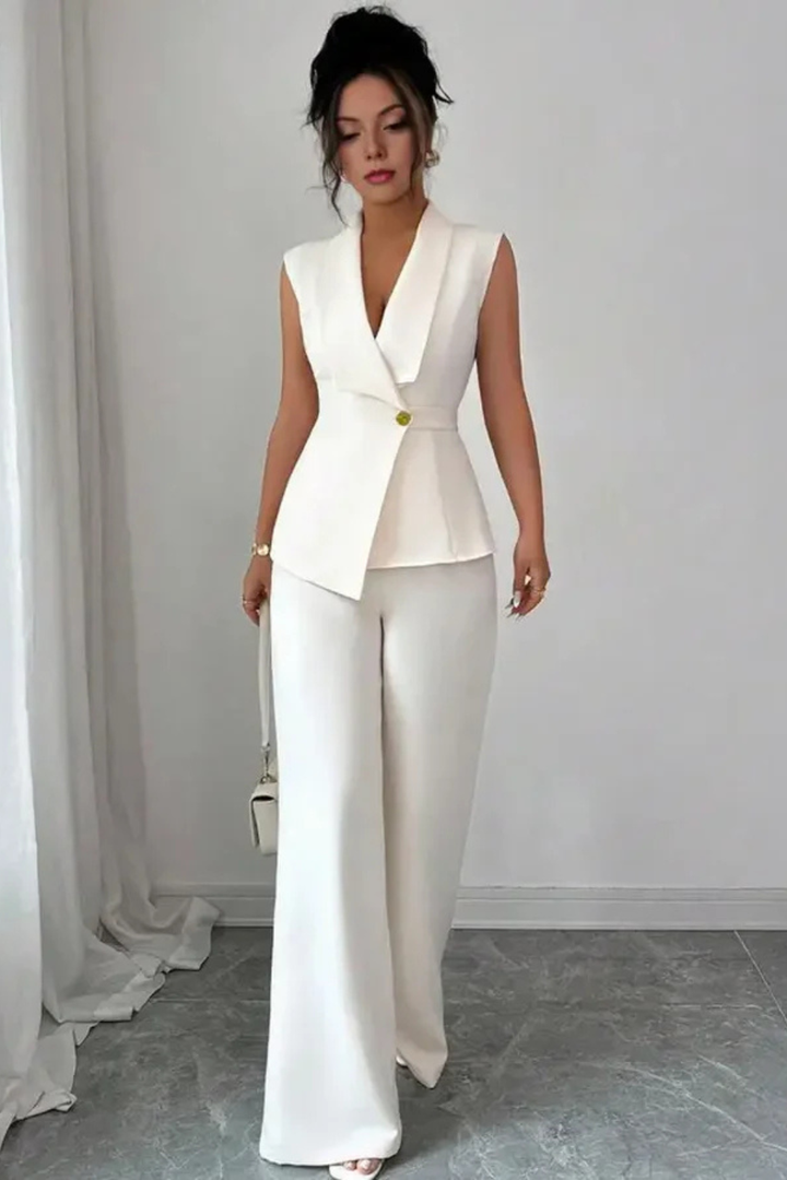 Sorvienne Women's Sleeveless Blazer Trouser Suit