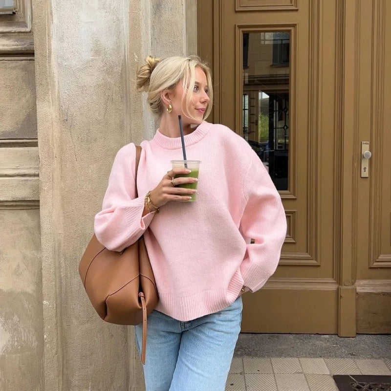 Sorvienne Relaxed Knitted Crew Neck Jumper in Pink