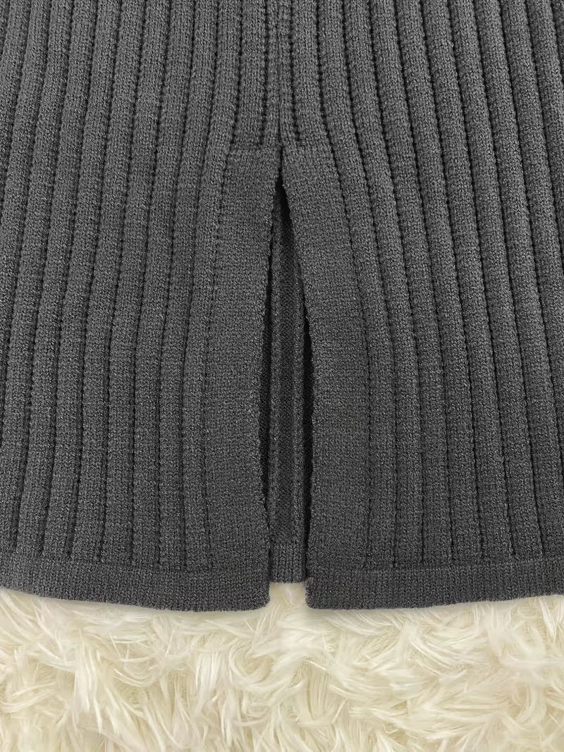 Sorvienne Relaxed Colour Block Knit Skirt Set in Grey