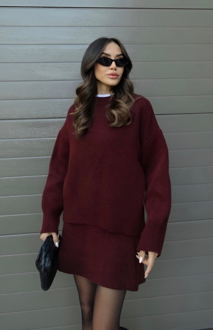 Sorvienne Oversized Knitted Jumper and Skirt Set in Burgundy