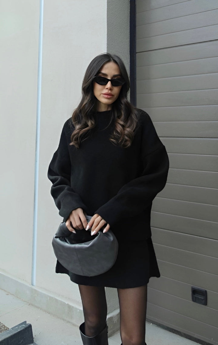 Sorvienne Oversized Knitted Jumper and Skirt Set in Black
