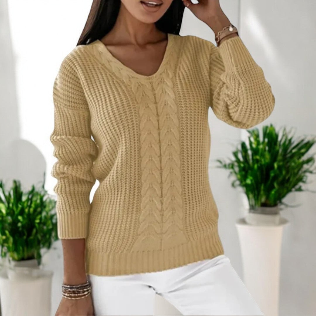 Sorvienne Relaxed V Neck Cable Knit Jumper in Sand