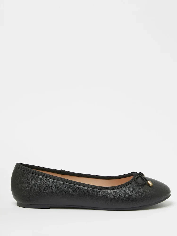 Sorvienne Round Toe Bow Ballet Pumps in Black