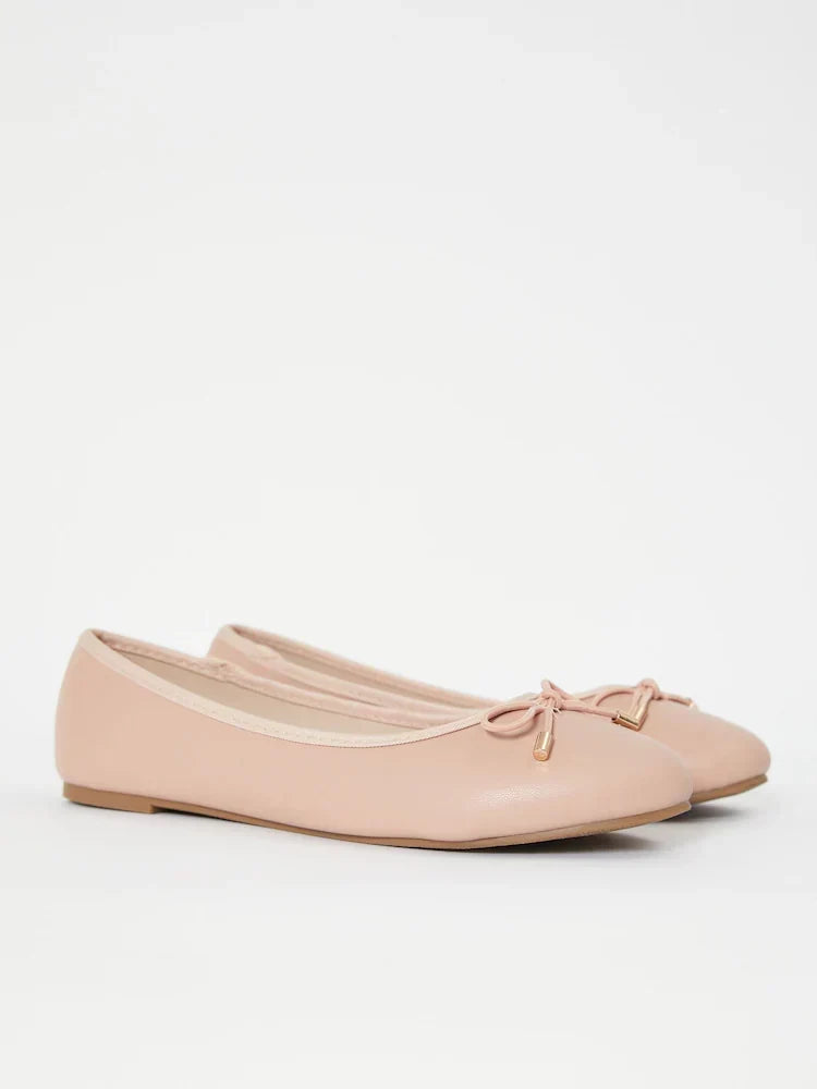 Sorvienne Round Toe Bow Ballet Pumps in Nude