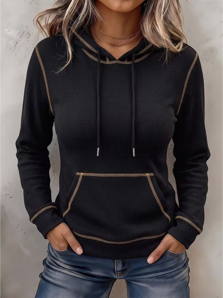 Sorvienne Relaxed Contrast Stitch Knitted Hoodie in Black