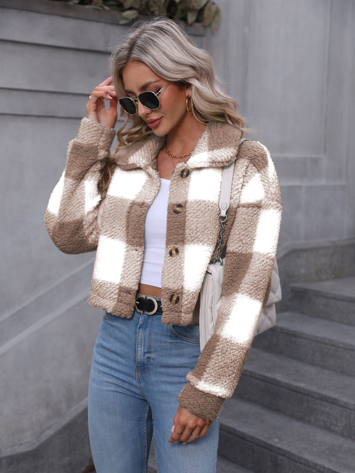Sorvienne Relaxed Cropped Check Borg Jacket in Taupe