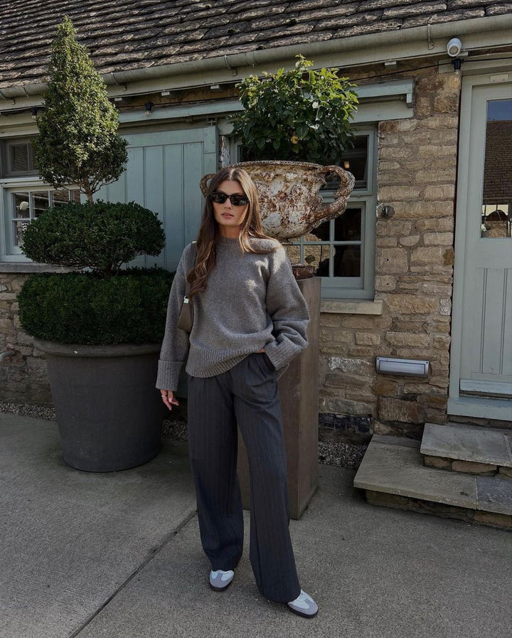 Sorvienne Relaxed Knitted Crew Neck Jumper in Grey
