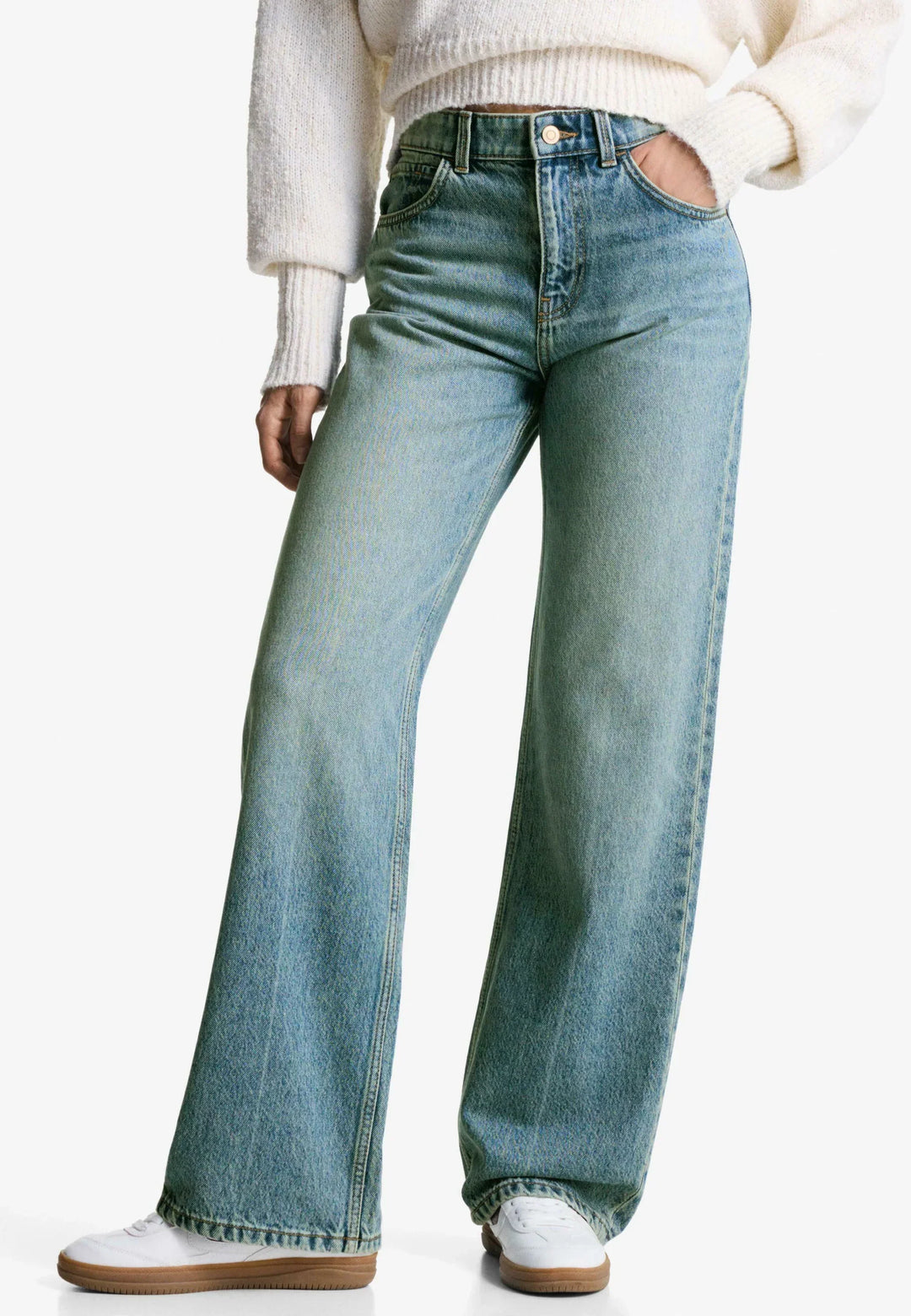 Sorvienne Relaxed High Waisted Wide Leg Jeans in Light Blue