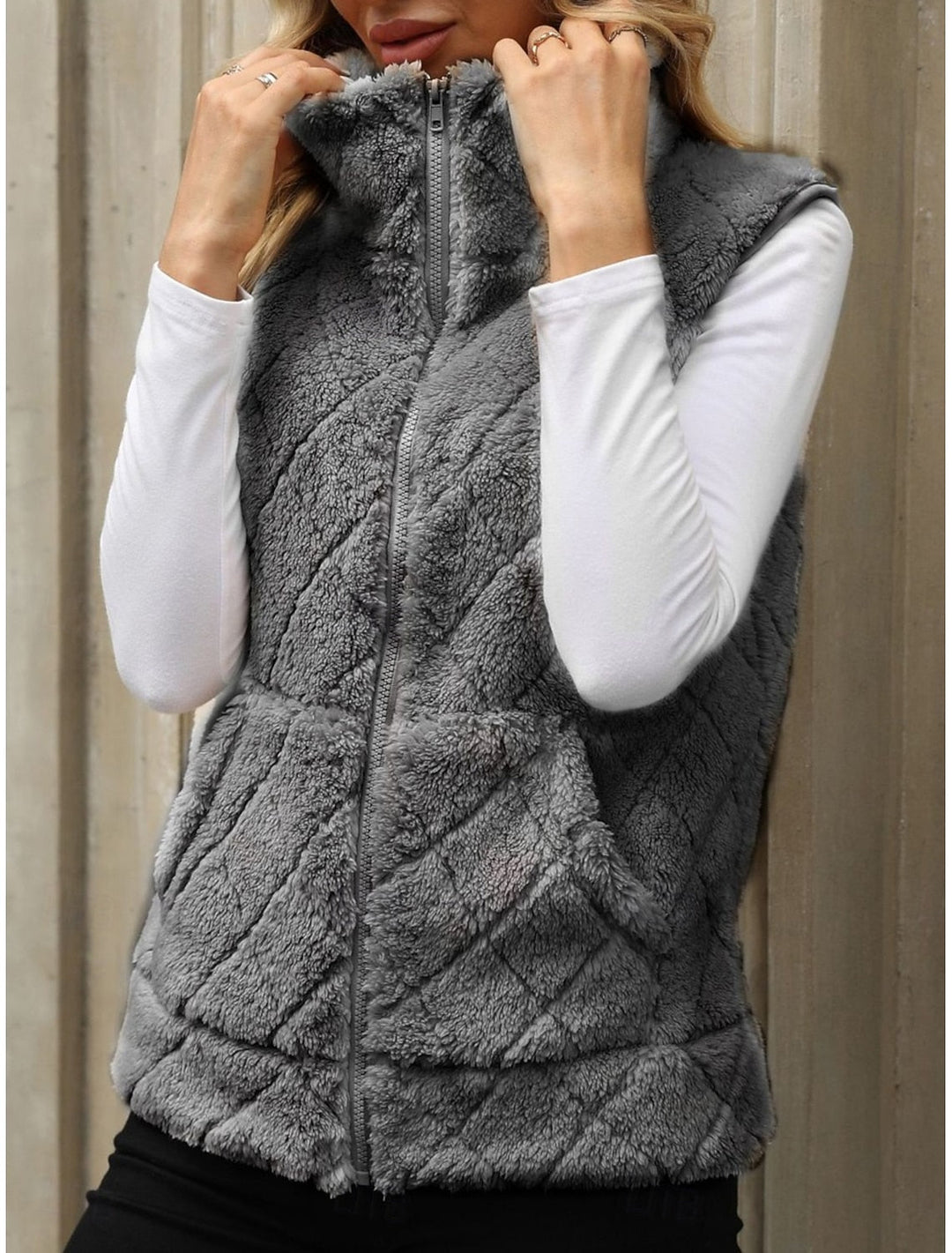 Sorvienne Relaxed Quilted Zip Borg Gilet in Grey