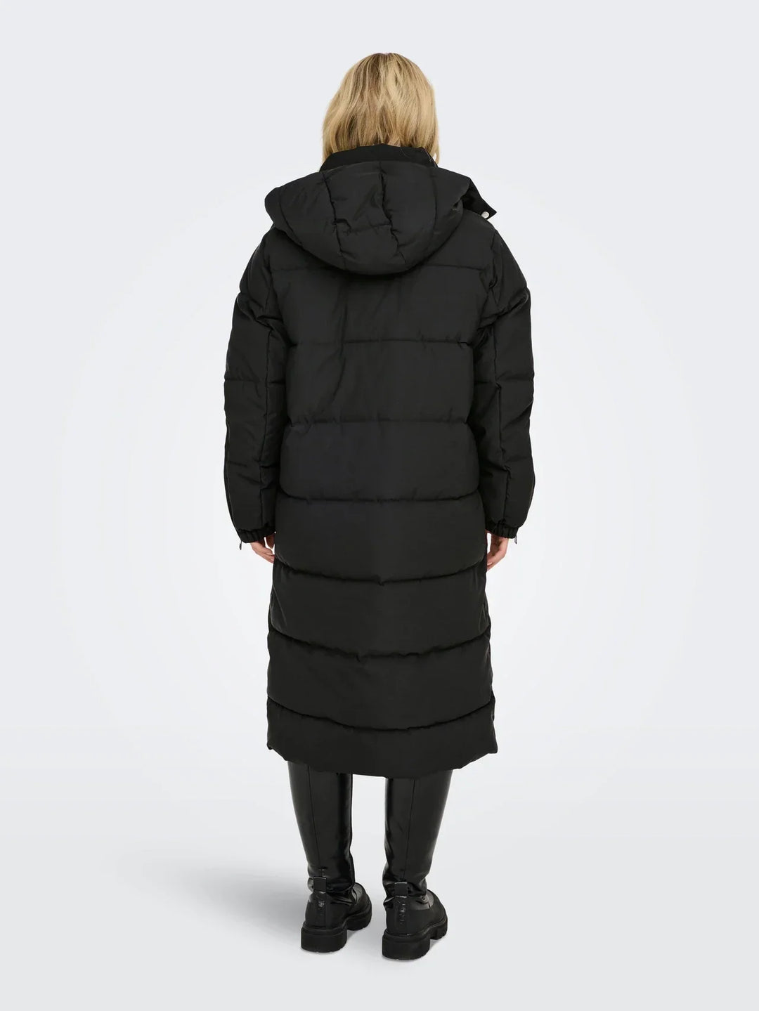 Sorvienne Hooded Longline Puffer Coat in Black