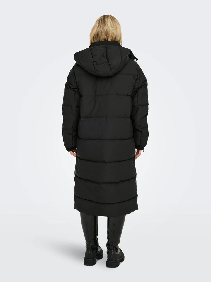 Sorvienne Hooded Longline Puffer Coat in Black